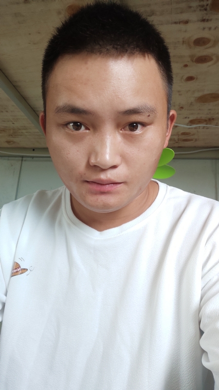 水里面的云呀的第一张照片--清流相亲网