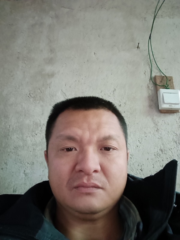 兰成龙的第三张照片--清流相亲网